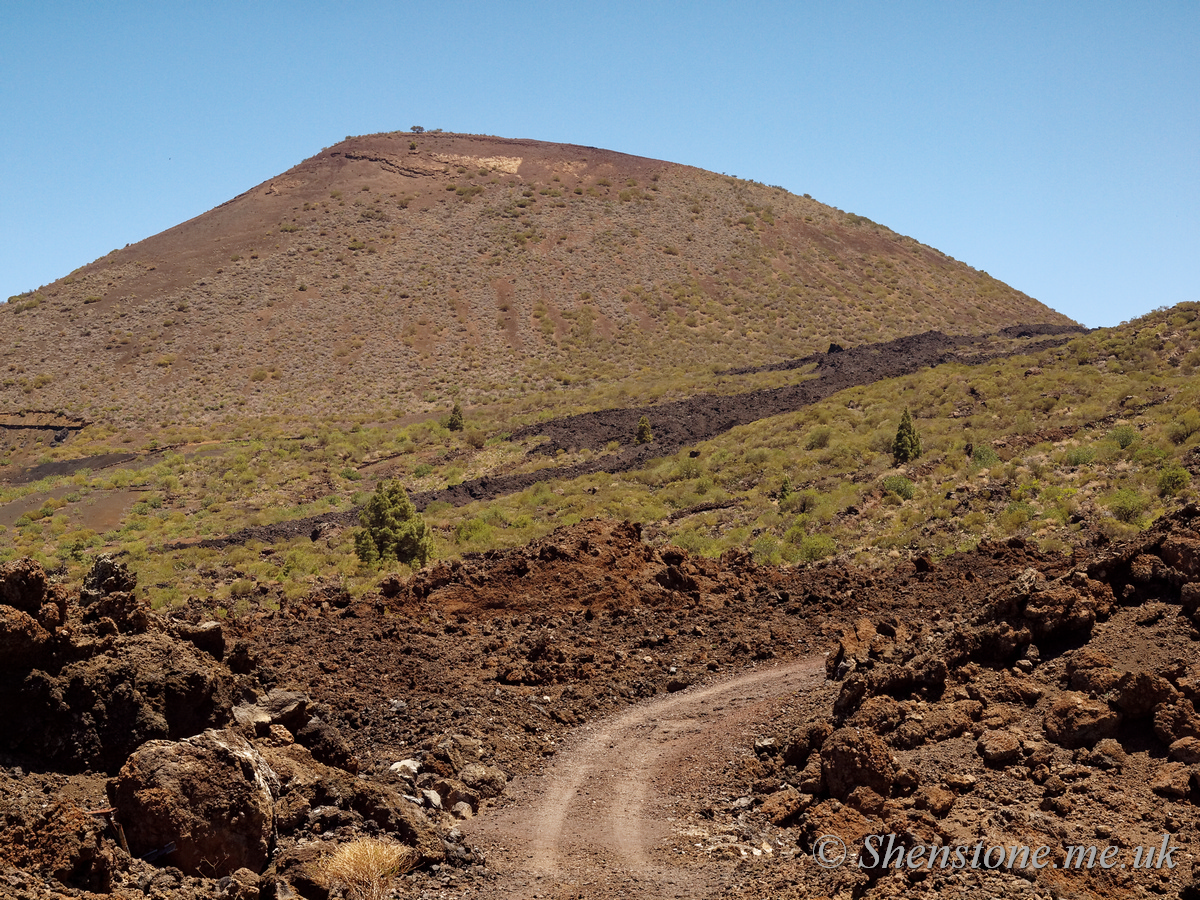 Pico Viejo volcanic cones