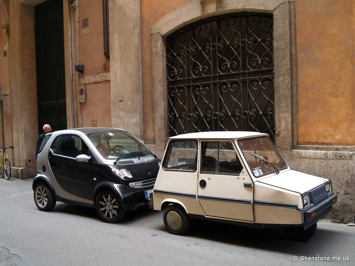 Backstreet scenes, Rome, Italy